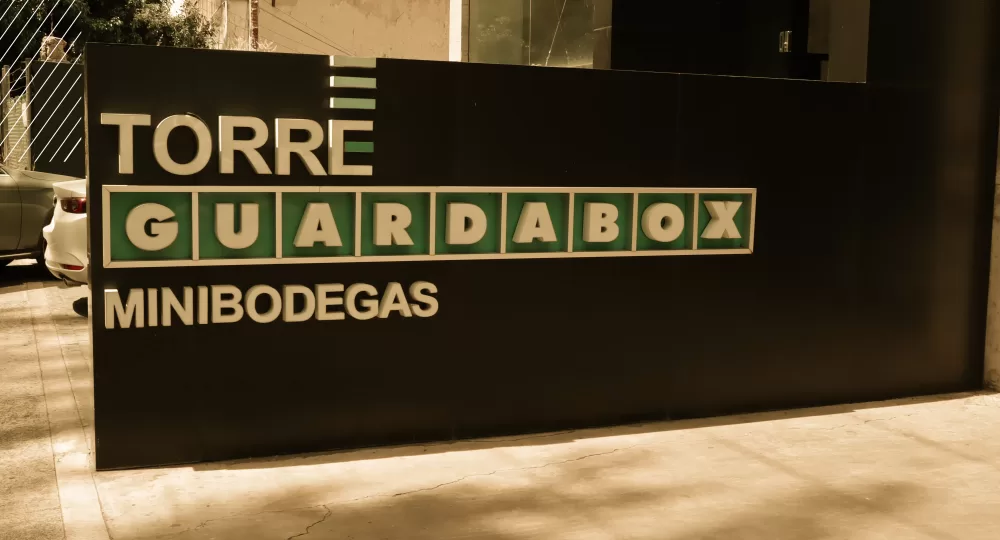 NUEVO PRODUCTO, LADRILLOS BÚMERAN, CON TORRE GUARDABOX