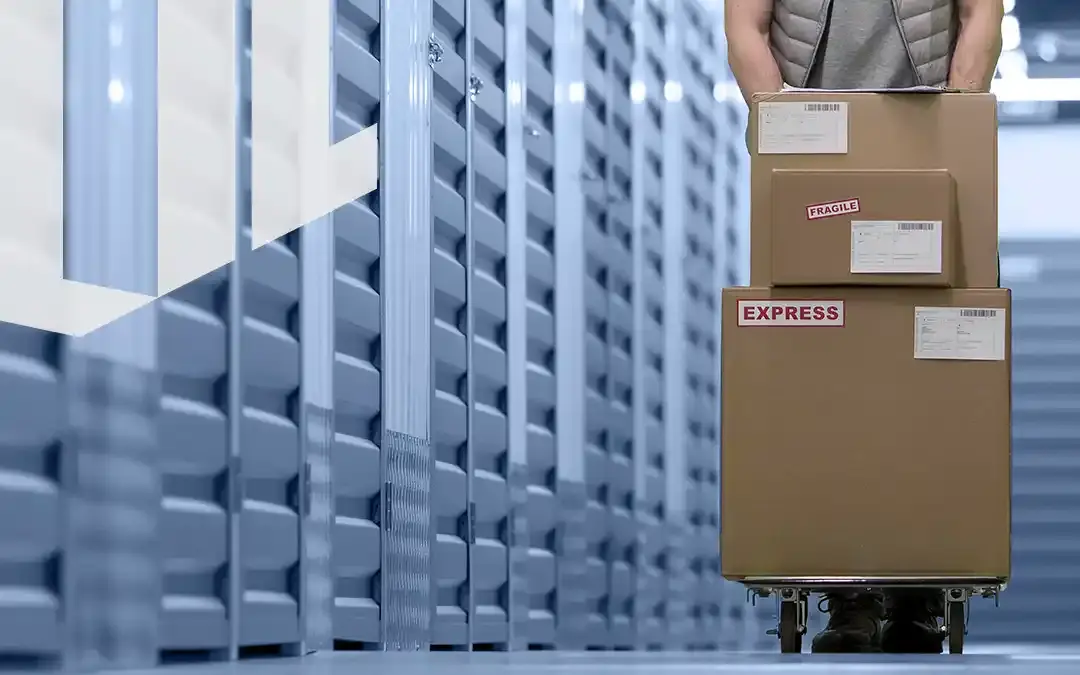 Guardabox Américas, inmueble de uso mixto con minibodegas. Disponible en 100 Ladrillos.
